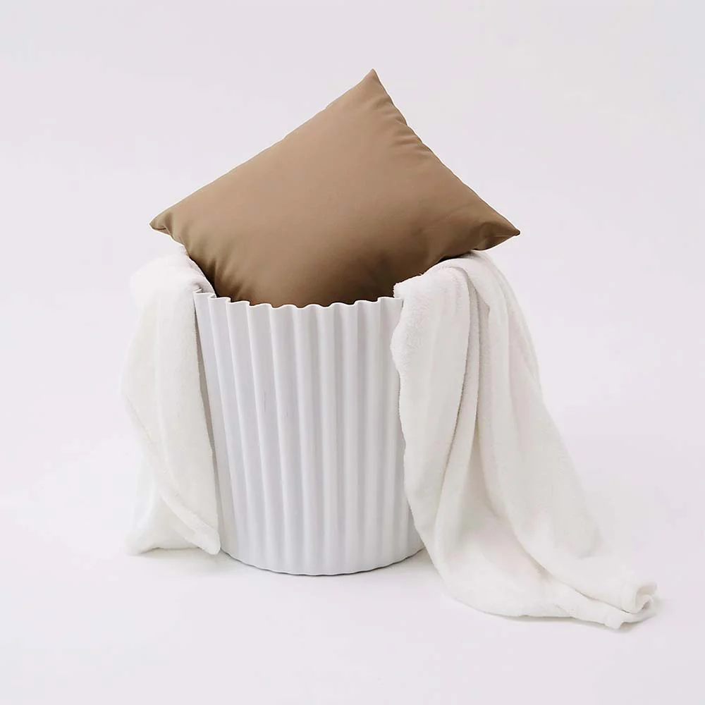 Set of 2 Cupcake Stool Plastic Stacking Bar Stools Dining Chairs Kitchen White - Image 5