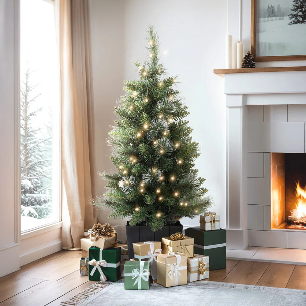 90CM Potted Christmas Tree – 110 Tips – Pre-lit 80 LED Lights - Image 7